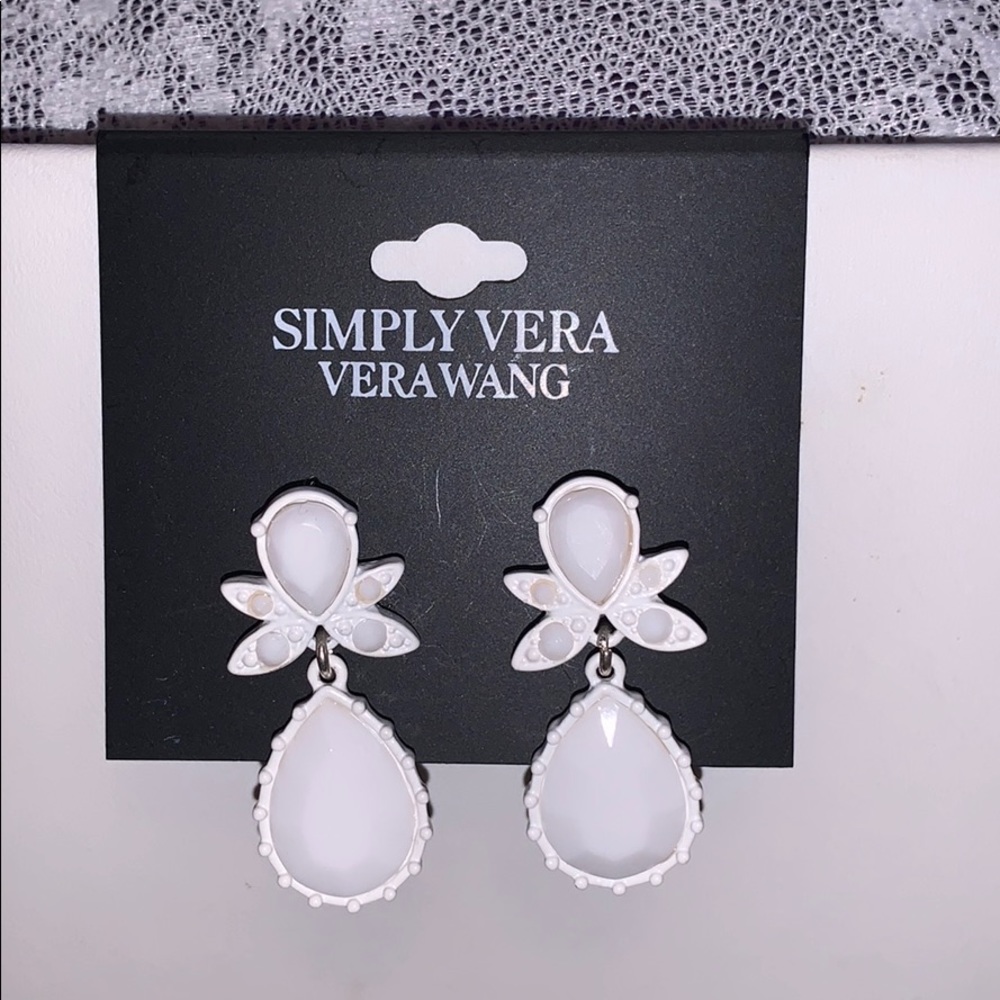 Simply Vera - Picture 2 of 6